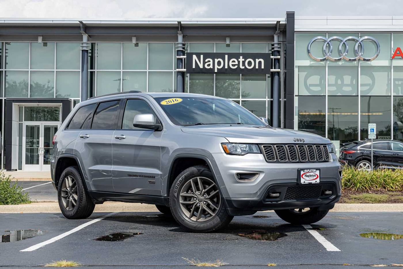 2016 Jeep Grand Cherokee 75th Anniversary — SUV — 94,998 mi — Loves Park, IL
