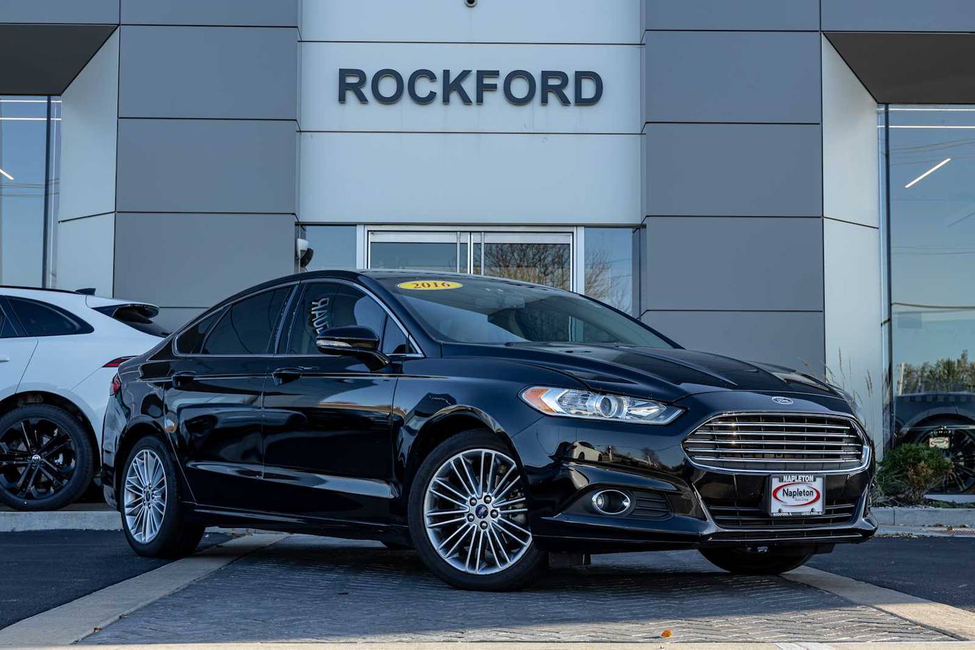 2016 Ford Fusion SE — Sedan — 110,723 mi — Loves Park, IL