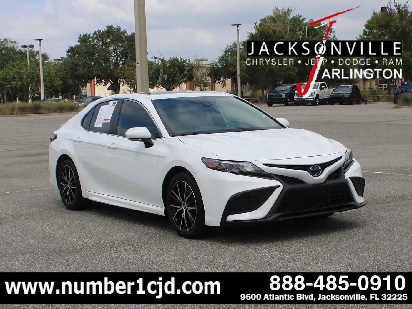 2024 Toyota Camry SE — Sedan — 31,032 mi — Jacksonville, FL