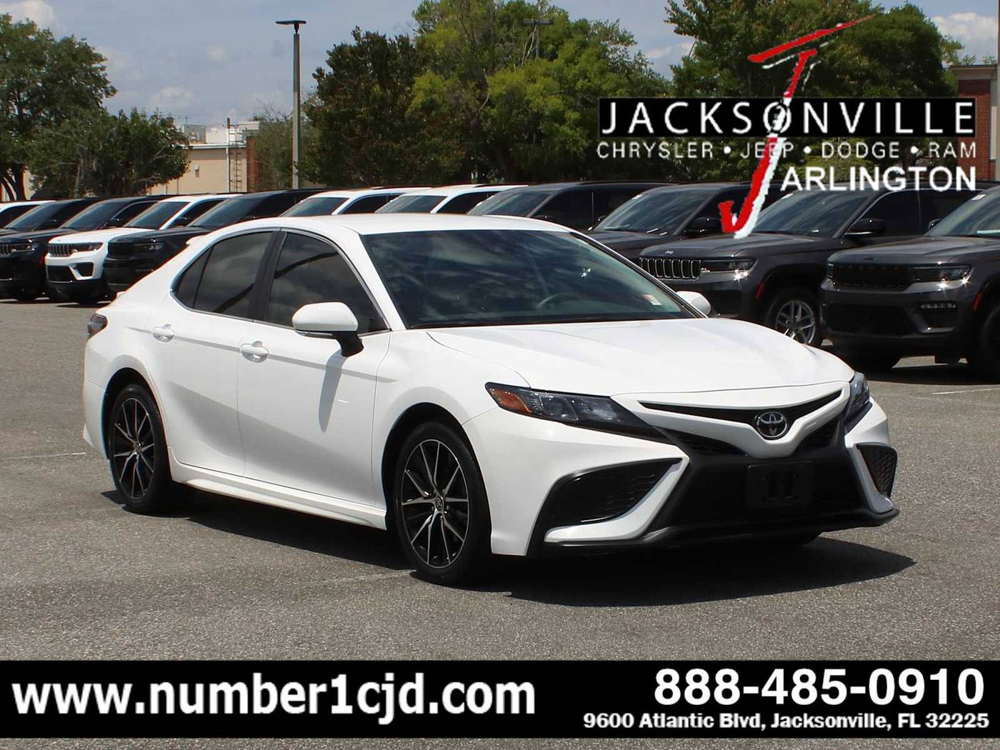 2023 Toyota Camry SE — Sedan — 12,317 mi — Jacksonville, FL