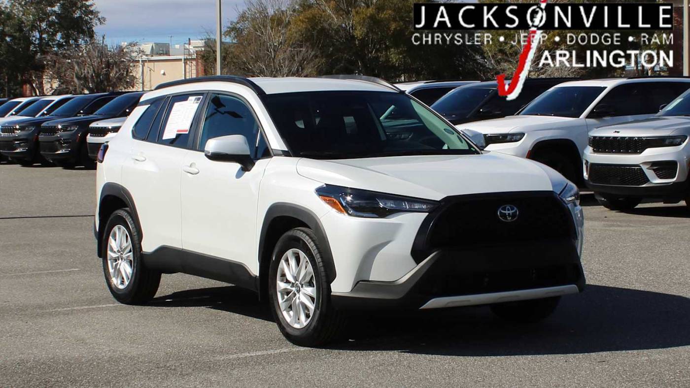 2024 Toyota Corolla Cross LE — SUV — 5,111 mi — Jacksonville, FL
