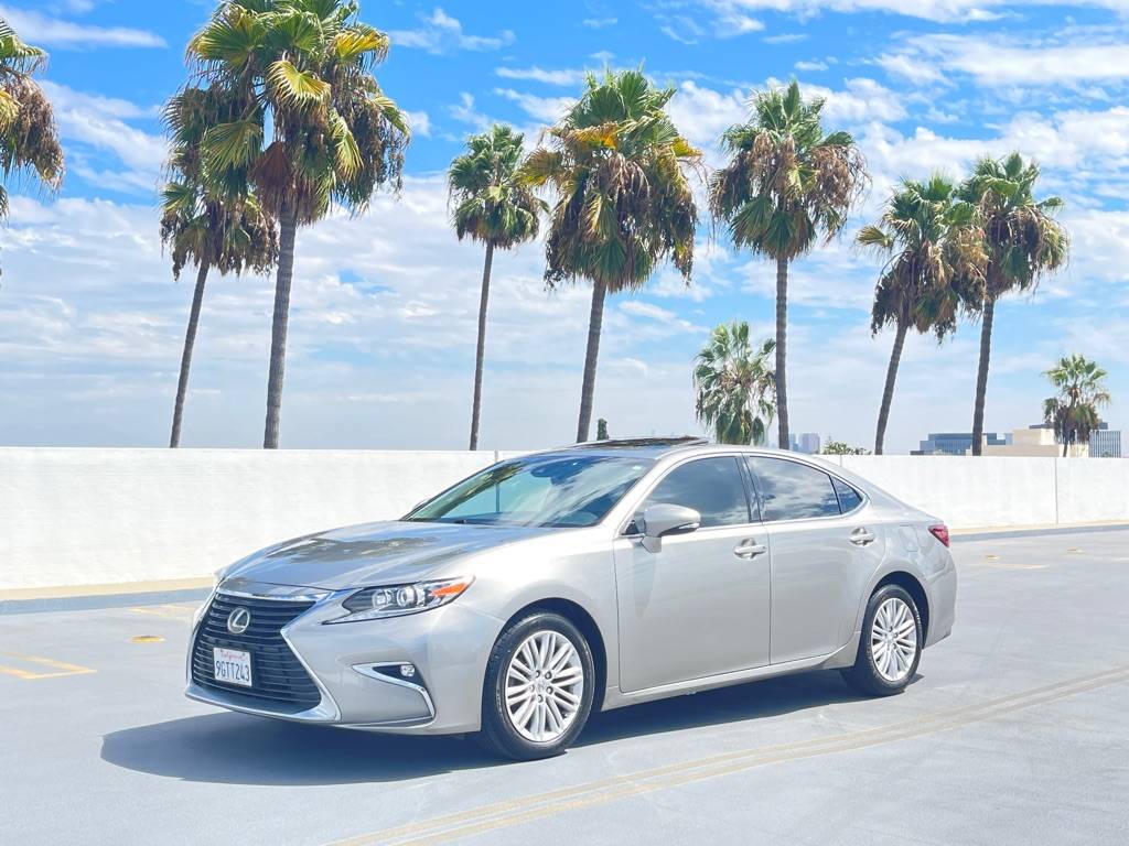 2017 Lexus ES ES 350 — Sedan — 95,417 mi — Los Angeles, CA