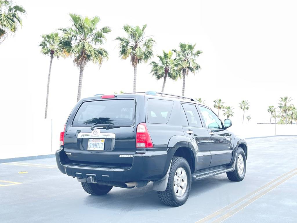 2007 Toyota 4Runner SR5 — SUV — 169,453 mi — Los Angeles, CA