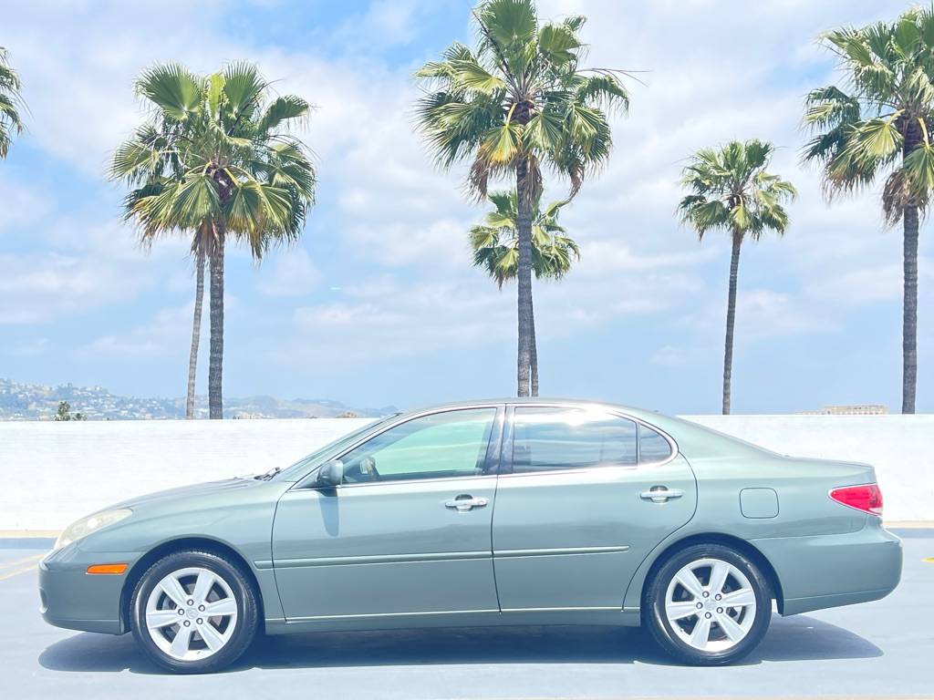 2005 Lexus ES ES 330 — Sedan — 159,388 mi — Los Angeles, CA