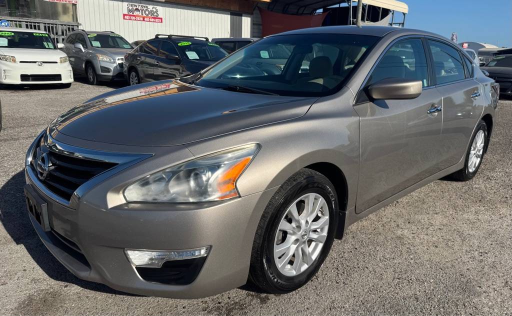 2015 Nissan Altima 2.5 S — Sedan — 128,315 mi — Orlando, FL