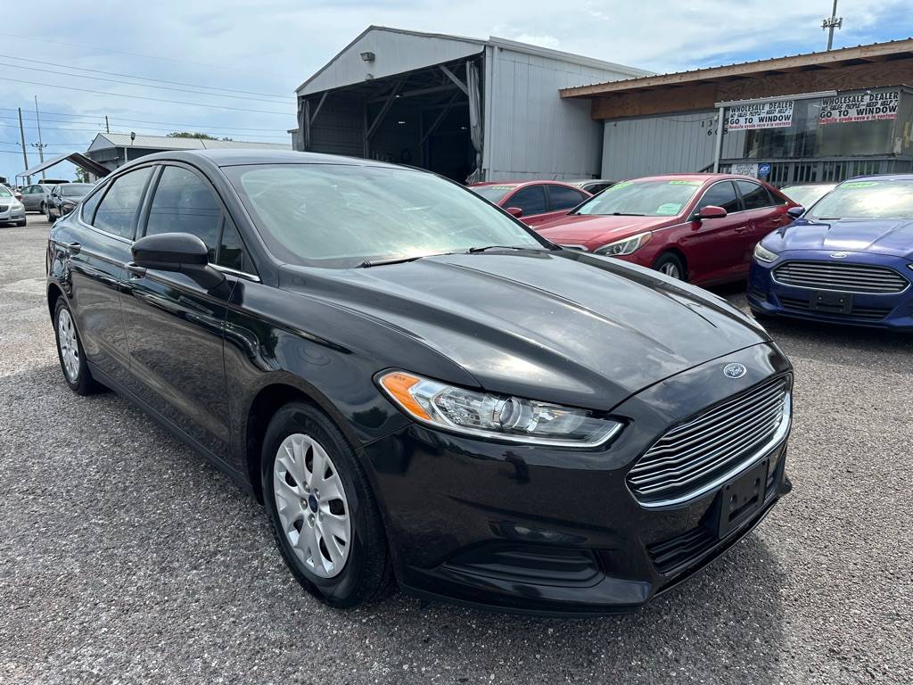 2014 Ford Fusion S — Sedan — 132,140 mi — Orlando, FL