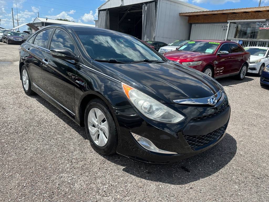 2013 Hyundai Sonata Hybrid Base — Sedan — 150,670 mi — Orlando, FL