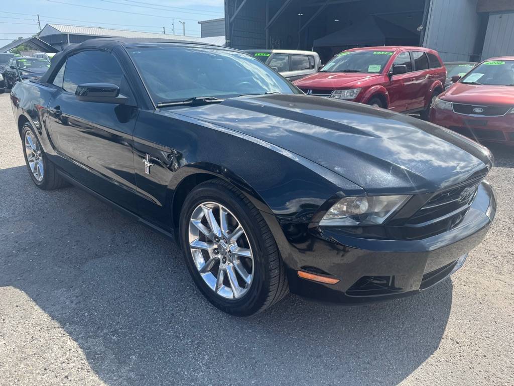 2011 Ford Mustang V6 — Convertible — 119,759 mi — Orlando, FL
