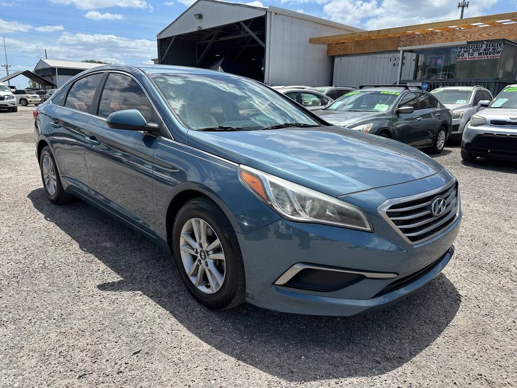 2016 Hyundai Sonata SE — Sedan — 145,015 mi — Orlando, FL