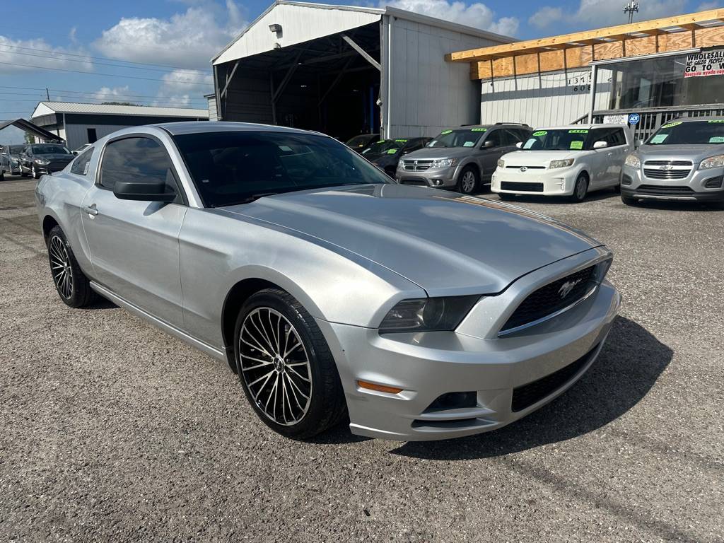 2014 Ford Mustang V6 — Coupe — 119,097 mi — Orlando, FL