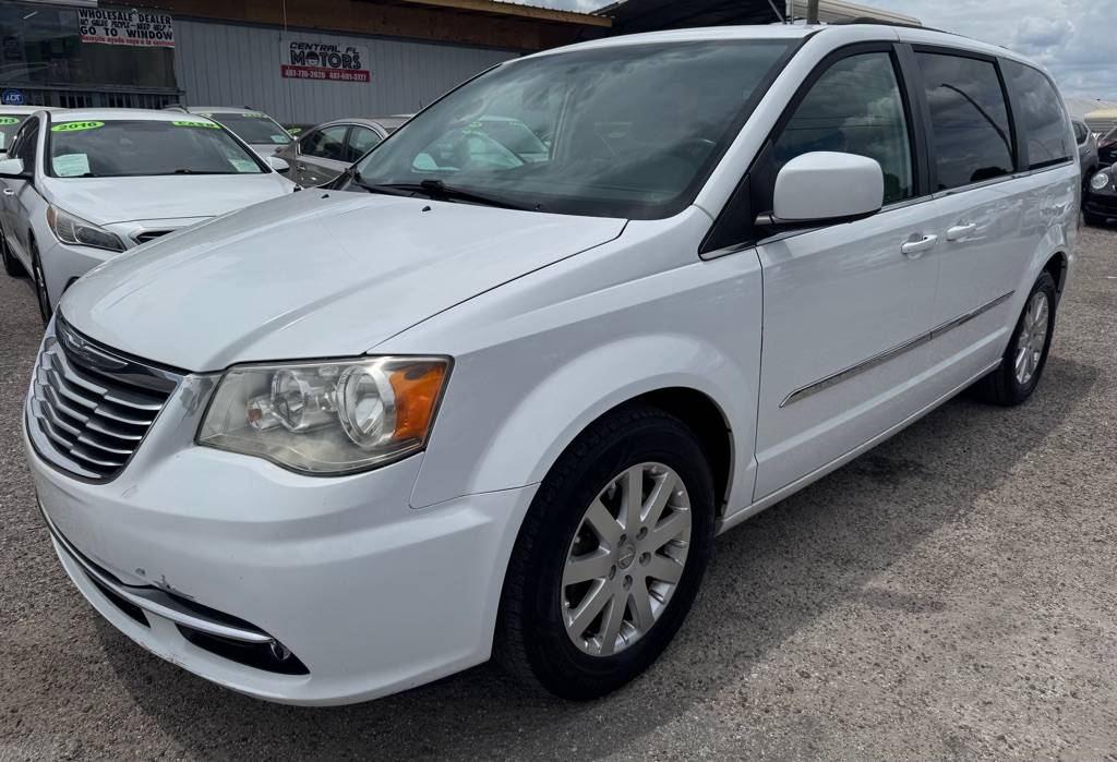 2014 Chrysler Town & Country Touring — Minivan — 104,310 mi — Orlando, FL