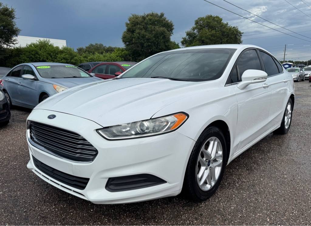 2014 Ford Fusion SE — Sedan — 127,153 mi — Orlando, FL