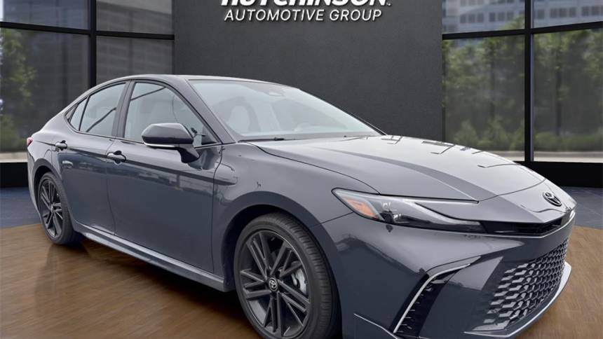 2025 Toyota Camry LE — Sedan — 5,543 mi — Forsyth, GA