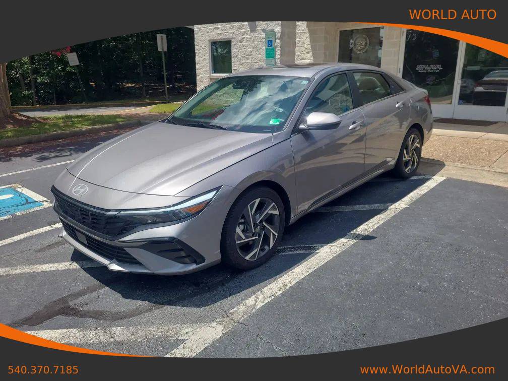 2025 Hyundai Elantra Limited — Sedan — 9,530 mi — Fredricksburg, VA
