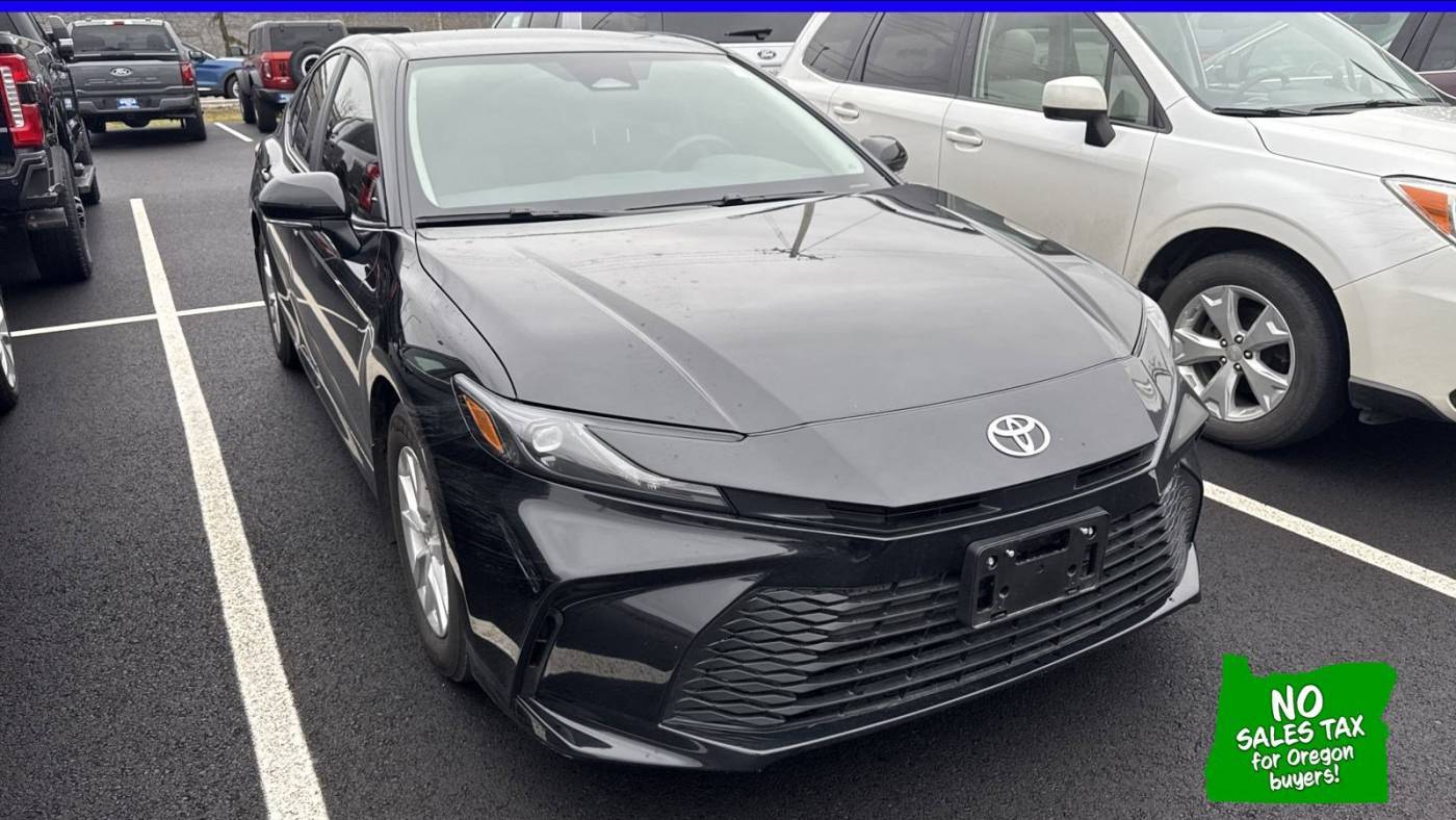 2025 Toyota Camry LE — Sedan — 6,157 mi — Washougal, WA