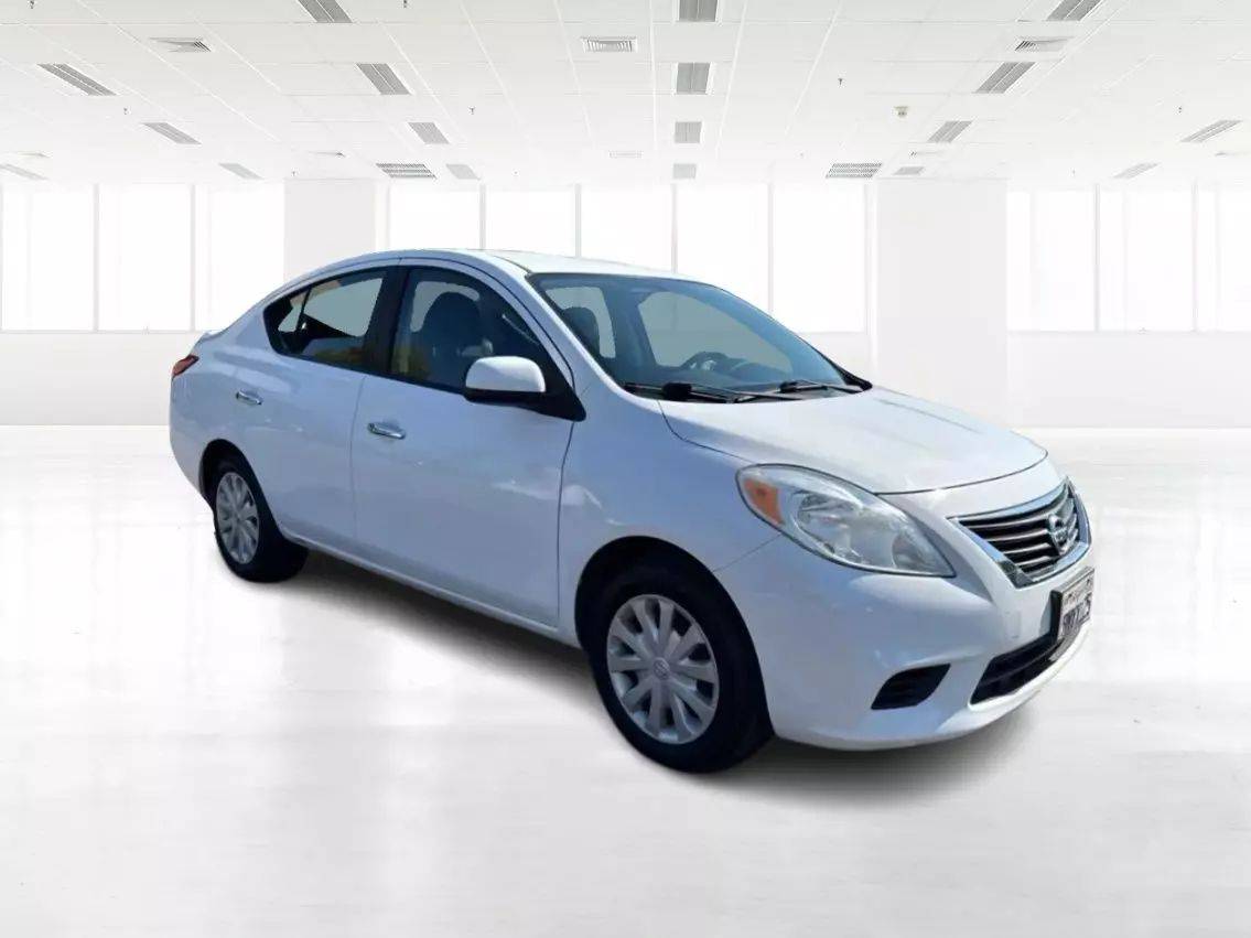 2014 Nissan Versa 1.6 SV — Sedan — 103,202 mi — Newark, CA
