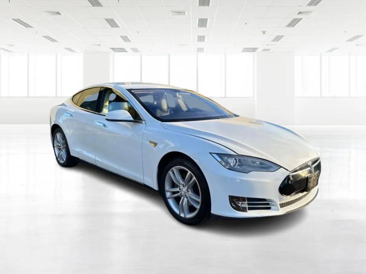 2014 Tesla Model S 60 — Hatchback — 70,353 mi — Newark, CA