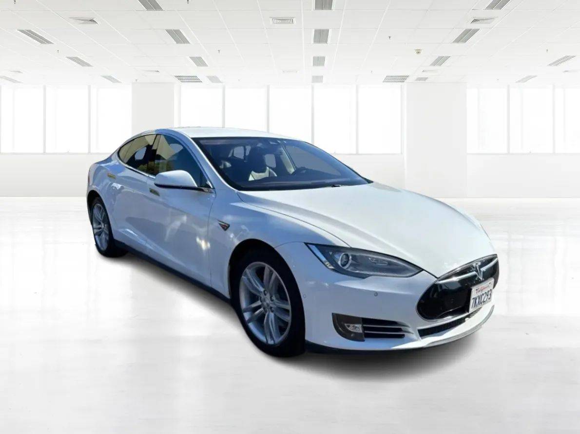 2015 Tesla Model S 60 — Hatchback — 134,455 mi — Newark, CA