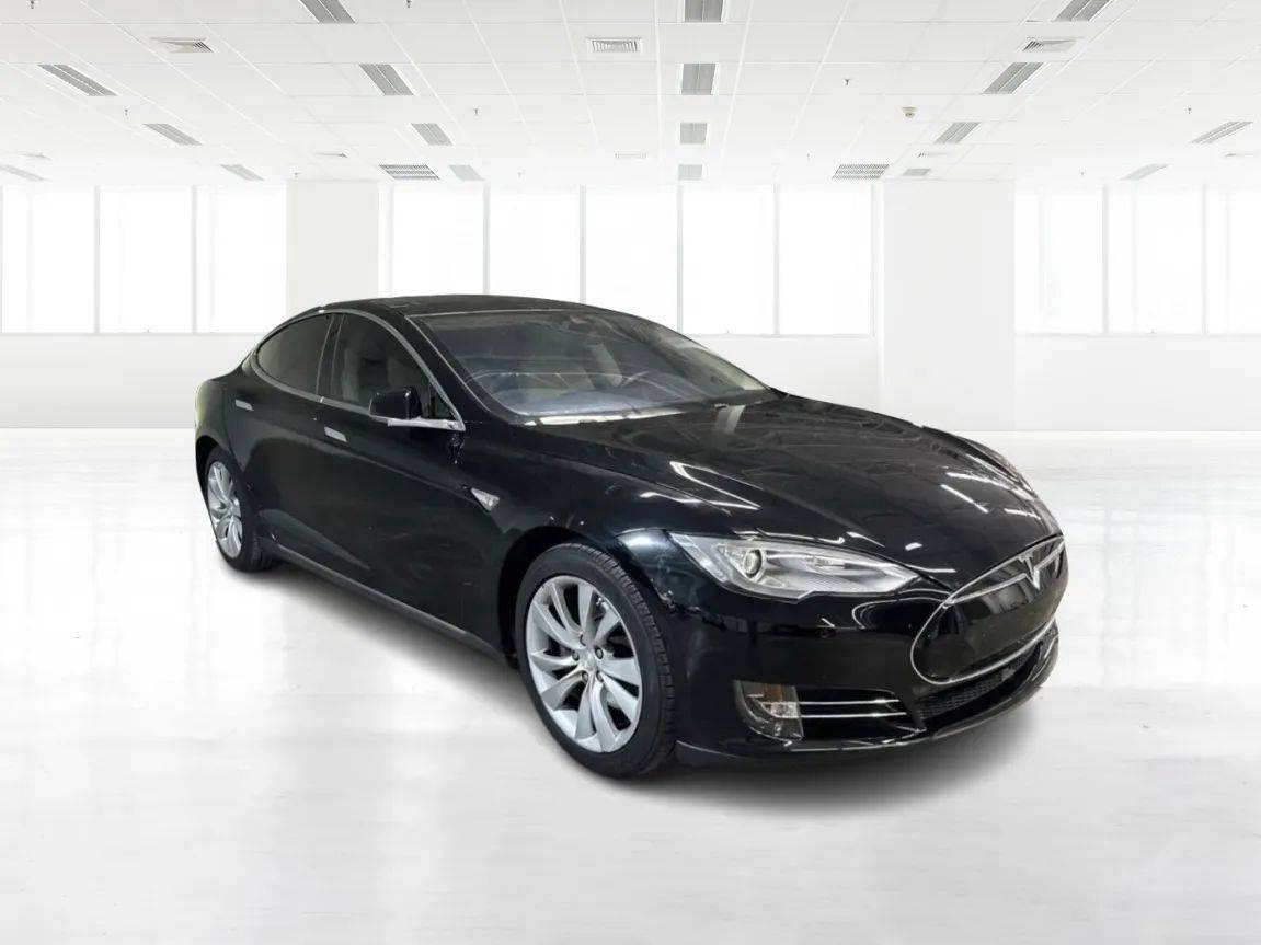 2014 Tesla Model S 60 — Hatchback — 65,089 mi — Newark, CA