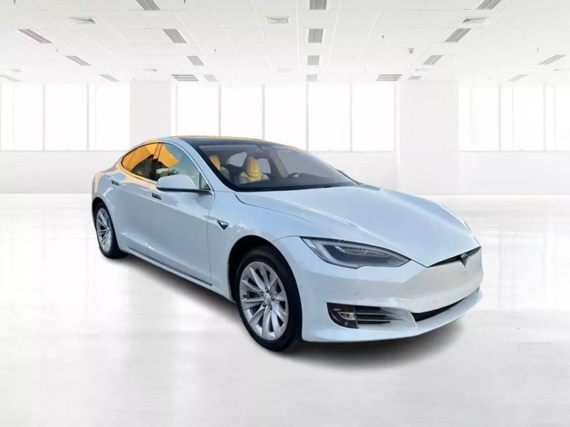 2018 Tesla Model S 75D — Hatchback — 121,514 mi — Newark, CA