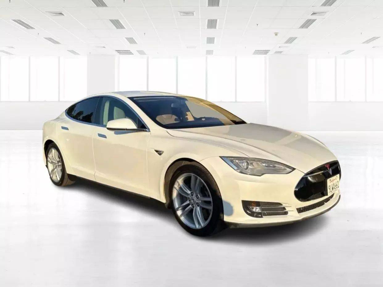 2013 Tesla Model S Standard — Hatchback — 106,367 mi — Newark, CA