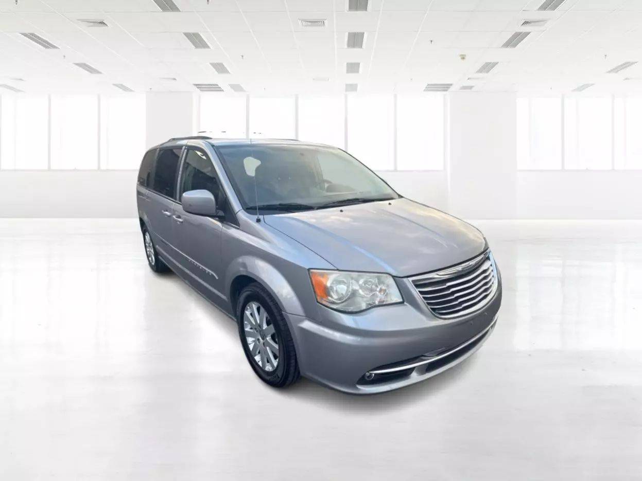 2014 Chrysler Town & Country Touring — Minivan — 176,100 mi — Newark, CA