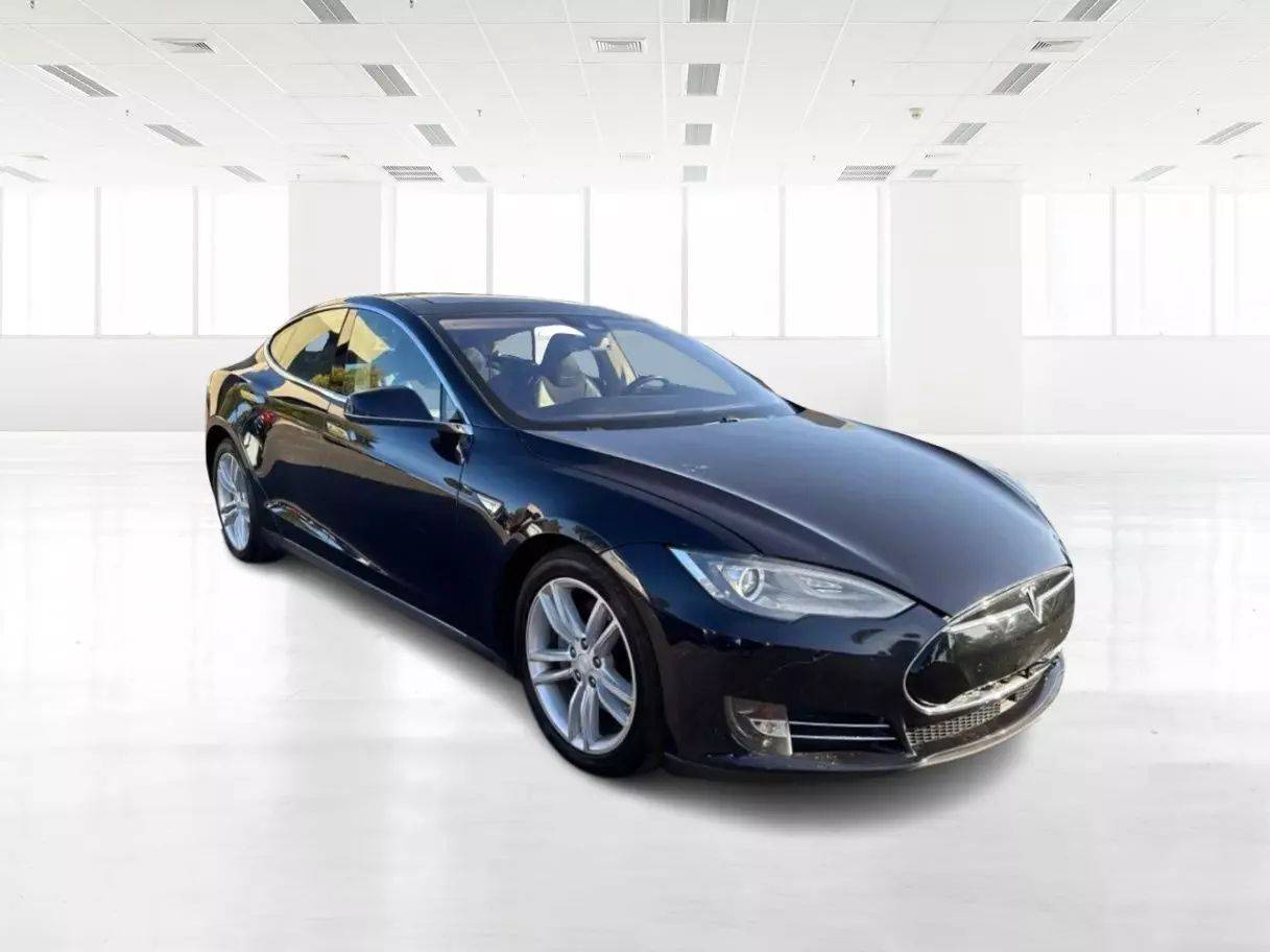 2014 Tesla Model S 60 — Hatchback — 128,402 mi — Newark, CA