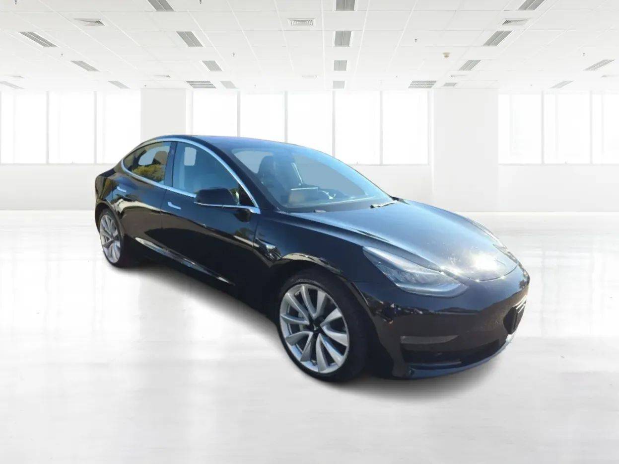 2018 Tesla Model 3 Long Range — Sedan — 118,222 mi — Newark, CA