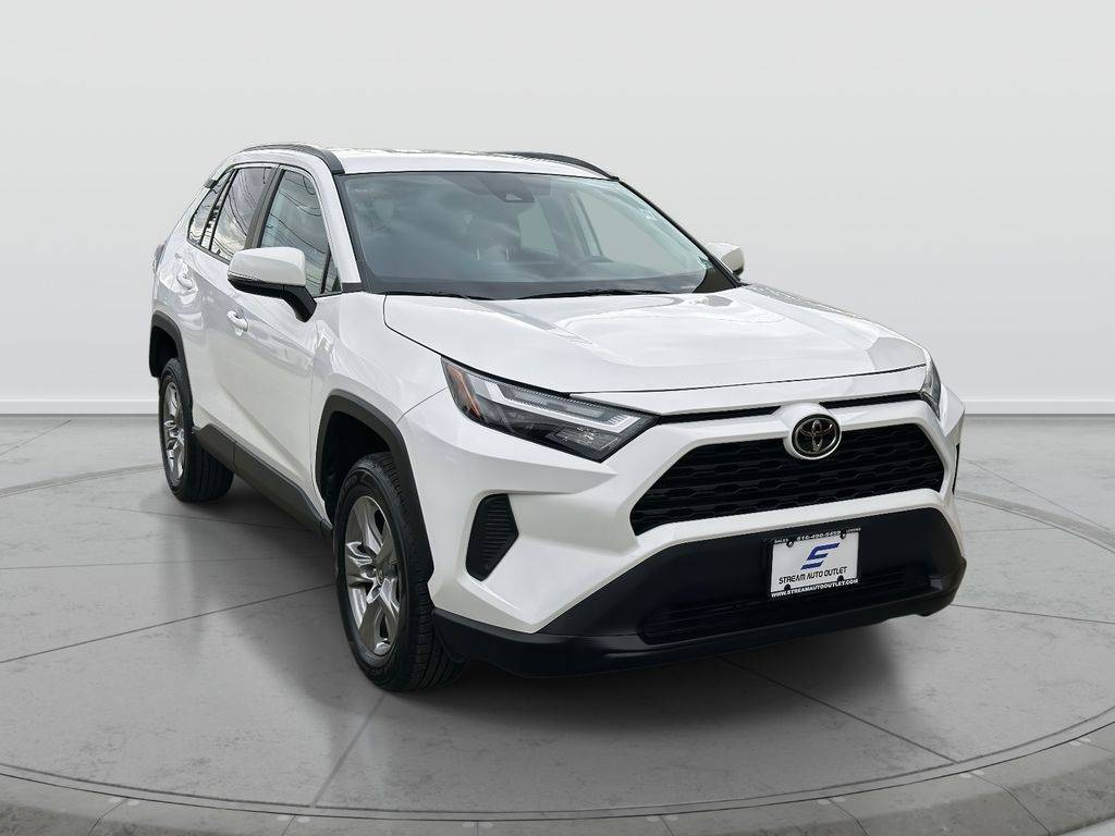 2024 Toyota RAV4 XLE — SUV — 35,822 mi — Valley Stream, NY
