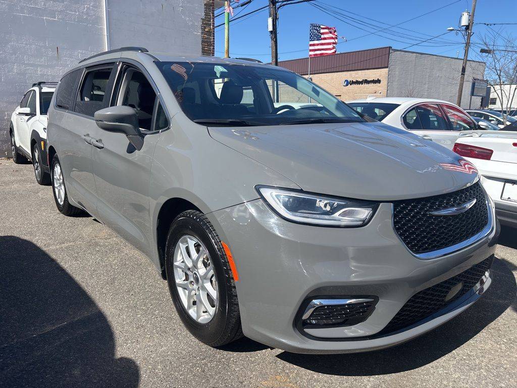 2022 Chrysler Pacifica Touring L — Minivan — 64,337 mi — Valley Stream, NY