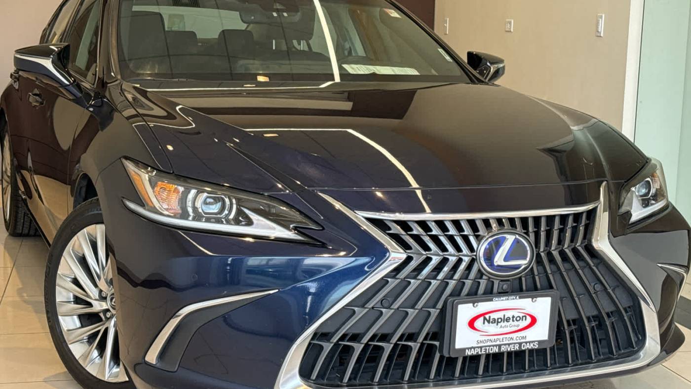 2022 Lexus ES ES 300h Luxury — Sedan — 41,515 mi — Calumet City, IL