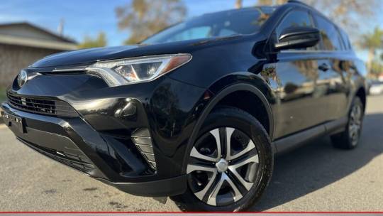 2018 Toyota RAV4 LE — SUV — 98,588 mi — Escondido, CA