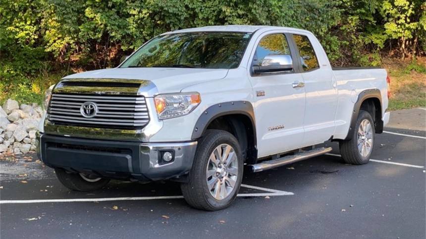 2017 Toyota Tundra Limited — Pickup Truck — 76,875 mi — Columbia, IL