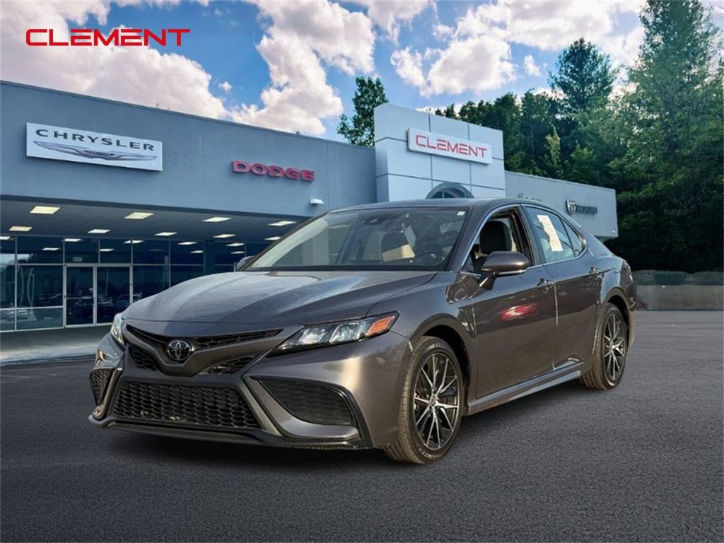 2023 Toyota Camry SE — Sedan — 52,680 mi — Columbia, IL