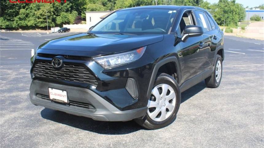 2022 Toyota RAV4 LE — SUV — 52,843 mi — Columbia, IL