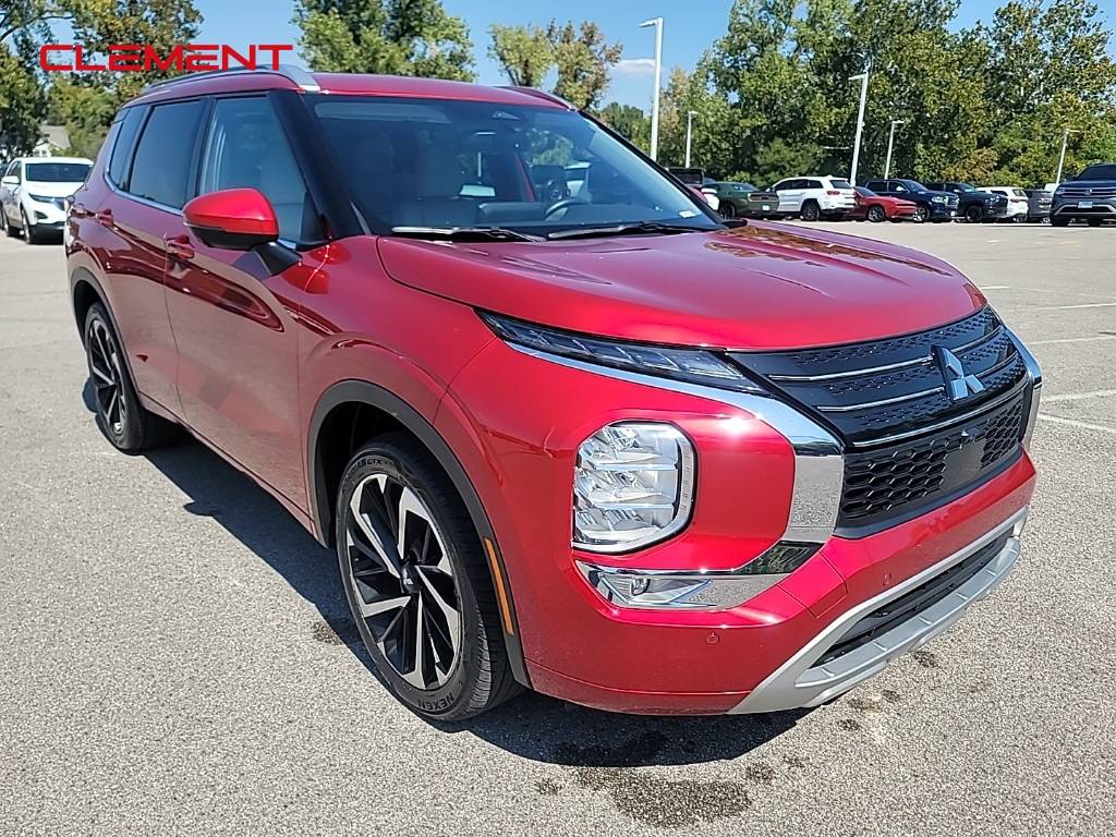 2023 Mitsubishi Outlander SEL — SUV — 14,976 mi — Columbia, IL