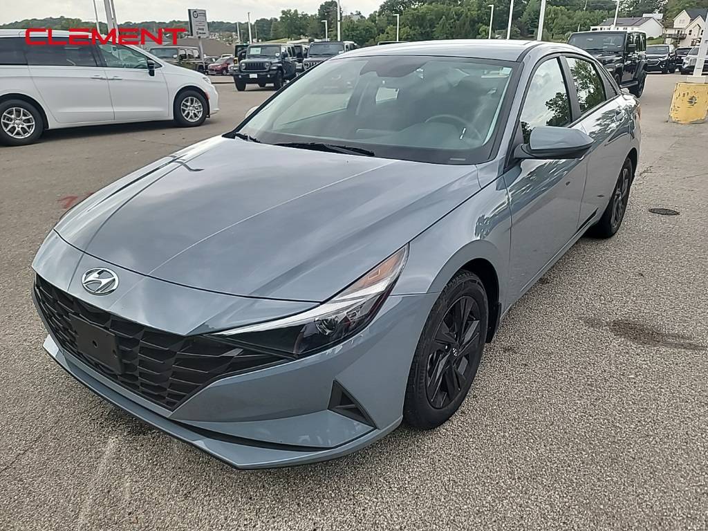 2023 Hyundai Elantra SEL — Sedan — 47,132 mi — Columbia, IL