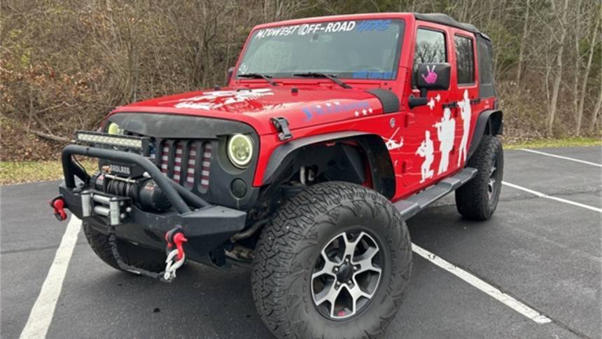 2016 Jeep Wrangler Sahara — SUV — 101,423 mi — Columbia, IL