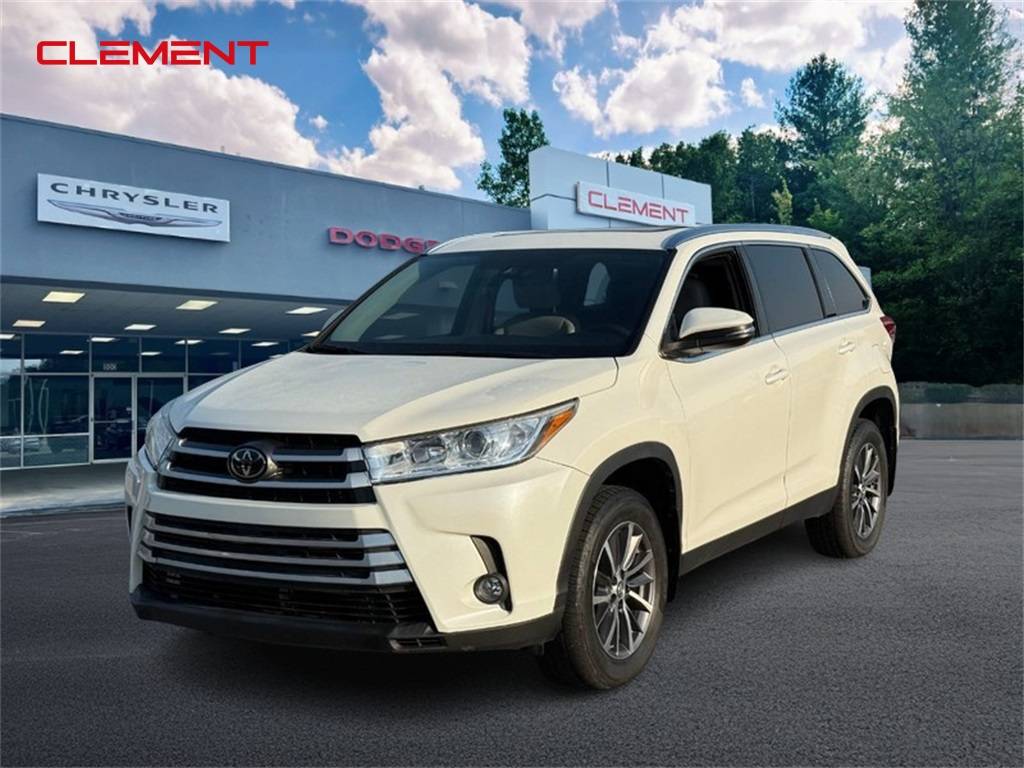 2019 Toyota Highlander XLE — SUV — 52,249 mi — Columbia, IL