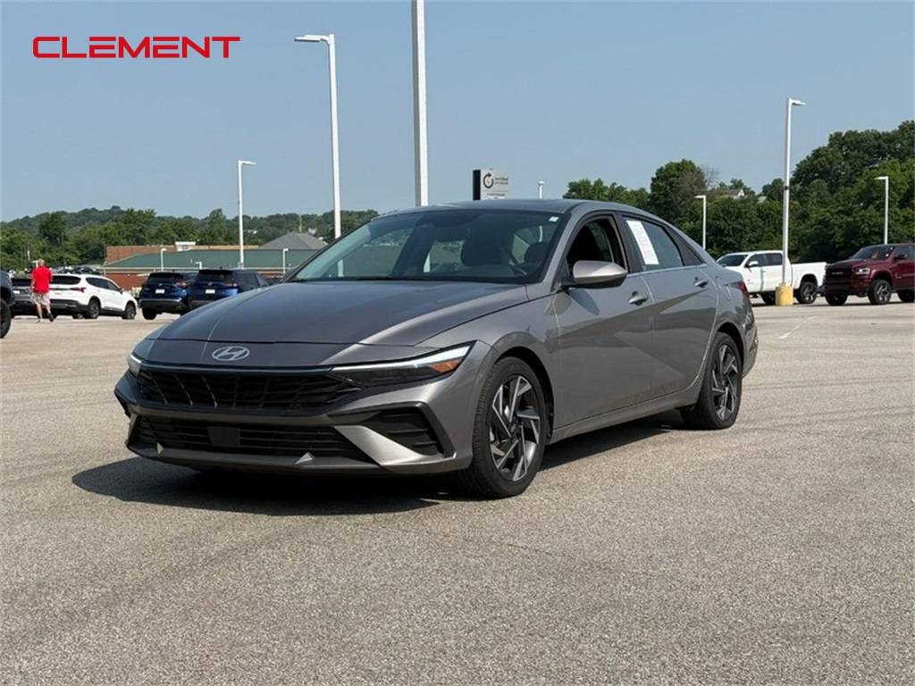 2024 Hyundai Elantra SEL — Sedan — 23,813 mi — Columbia, IL