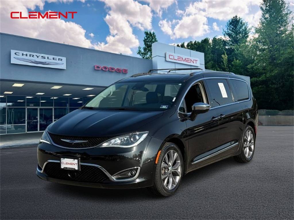 2019 Chrysler Pacifica Limited — Minivan — 61,642 mi — Columbia, IL