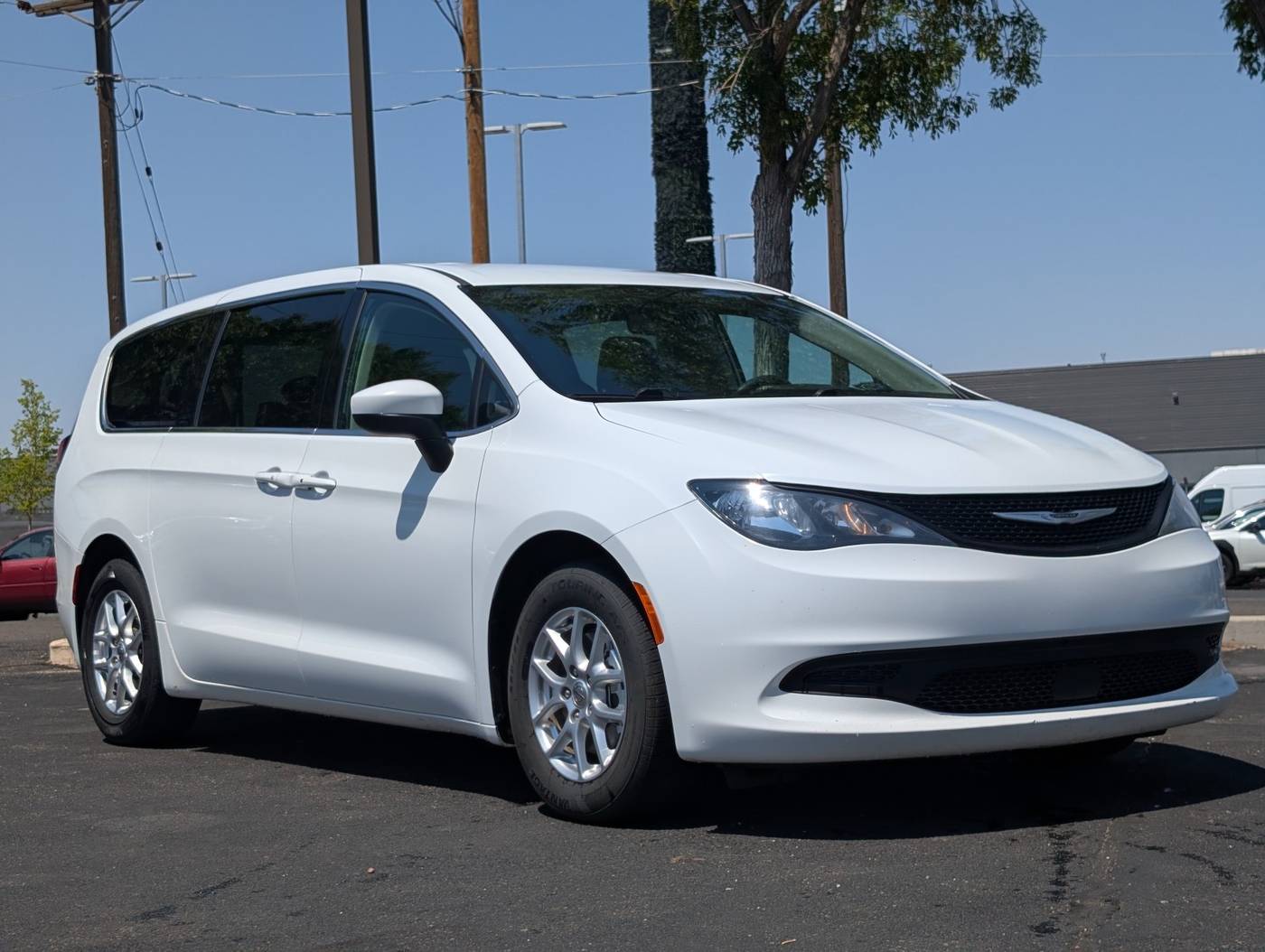 2023 Chrysler Voyager LX — Minivan — 120,946 mi — Albuquerque, NM