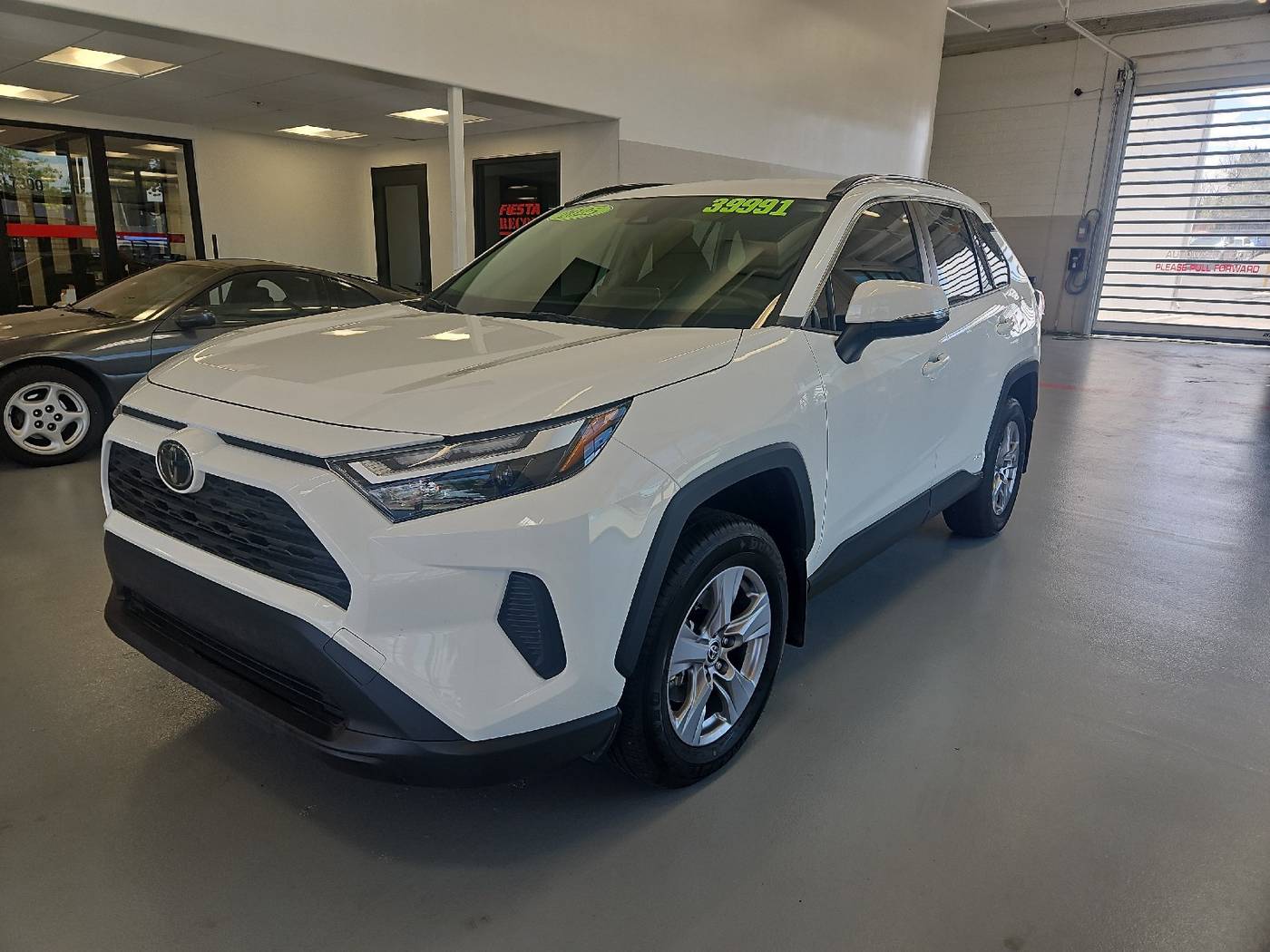 2025 Toyota RAV4 Hybrid XLE — SUV — 5,780 mi — Albuquerque, NM
