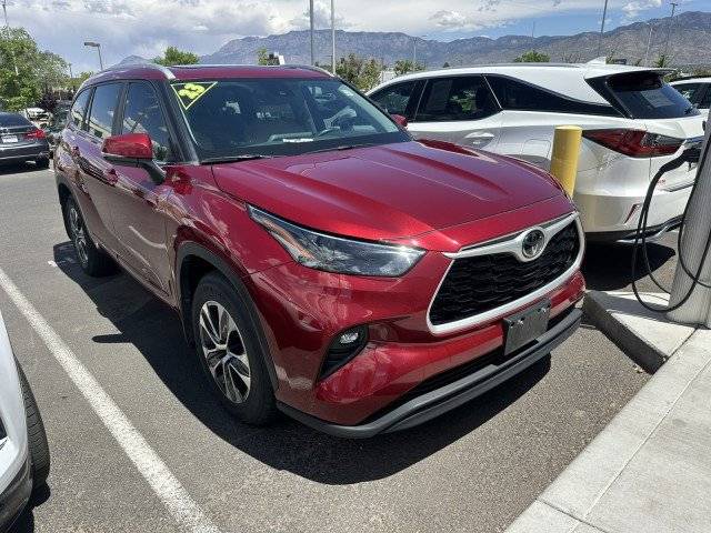 2023 Toyota Highlander XLE — SUV — 30,700 mi — Albuquerque, NM