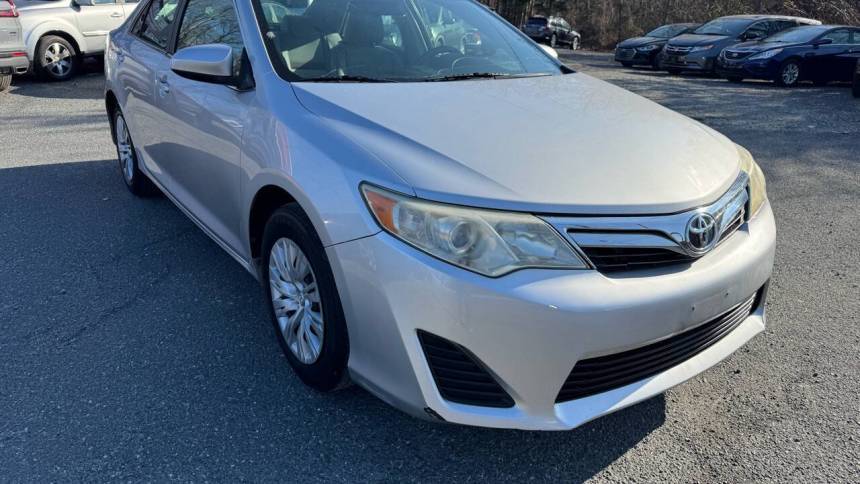 2013 Toyota Camry L — Sedan — 141,604 mi — Abingdon, MD
