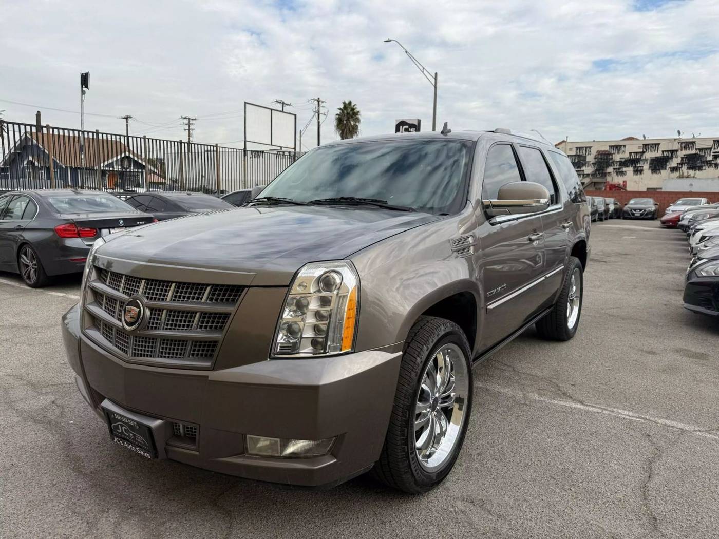 2013 Cadillac Escalade Premium — SUV — 103,385 mi — Long Beach, CA