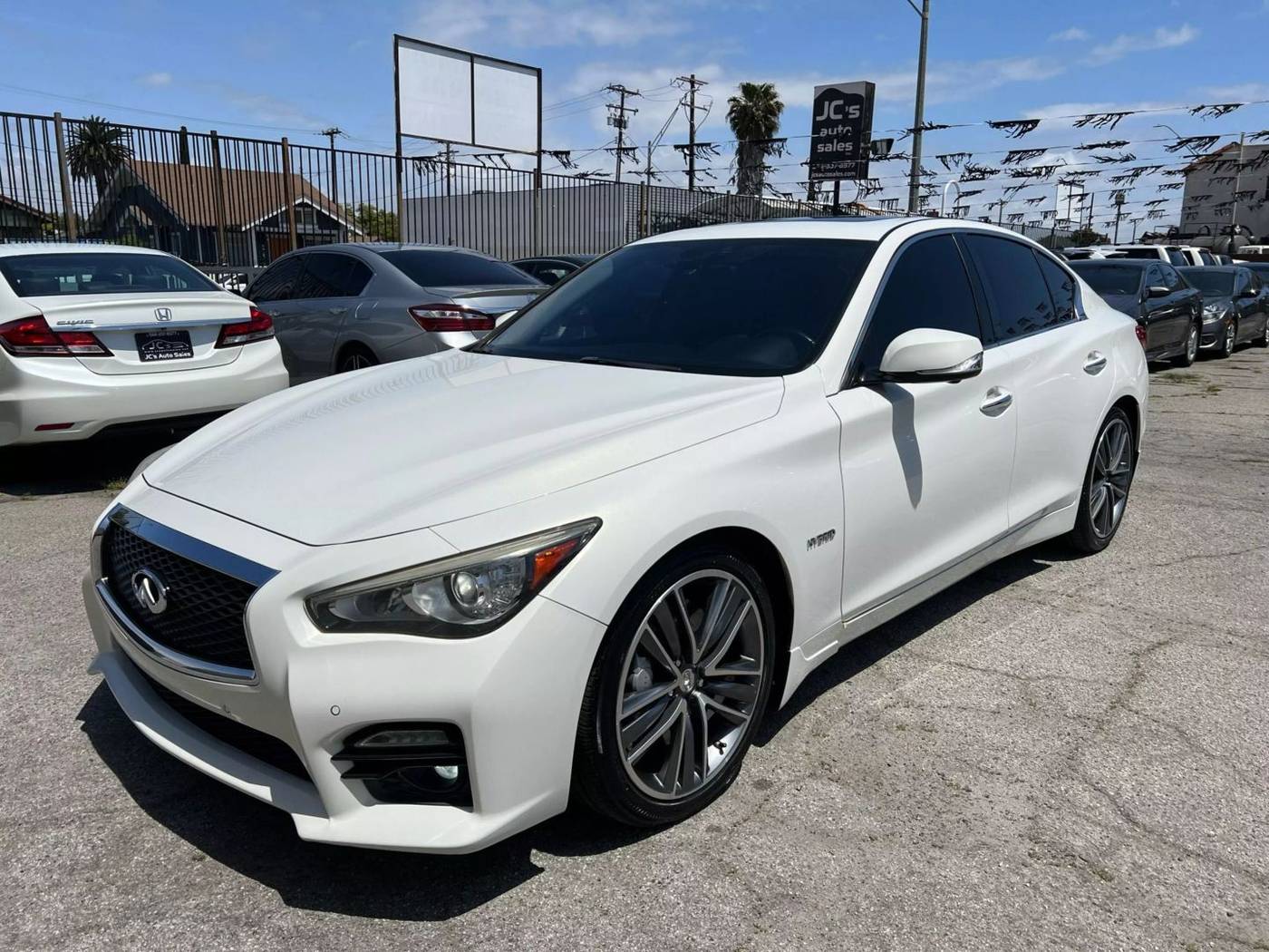 2015 INFINITI Q50 Hybrid Premium — Sedan — 120,550 mi — Long Beach, CA