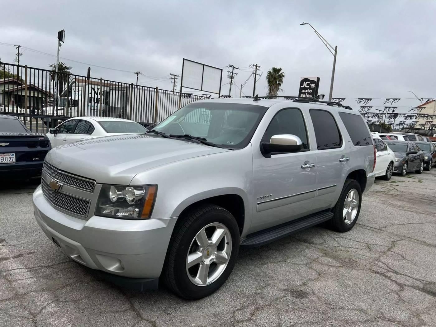 2011 Chevrolet Tahoe LTZ — SUV — 144,715 mi — Long Beach, CA