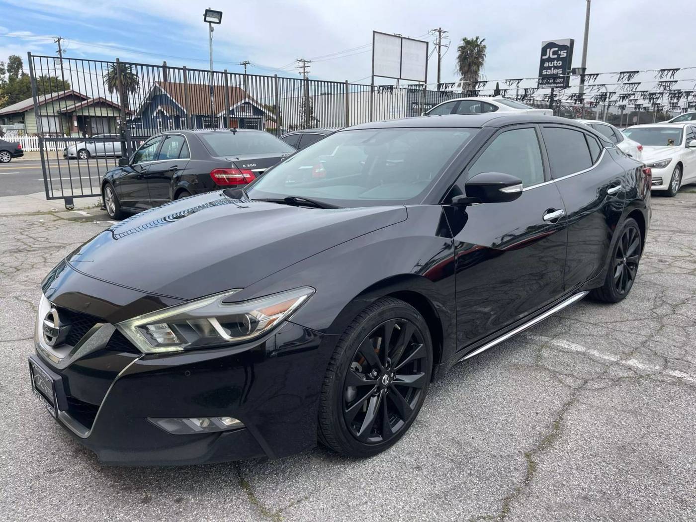 2017 Nissan Maxima SR — Sedan — 112,310 mi — Long Beach, CA