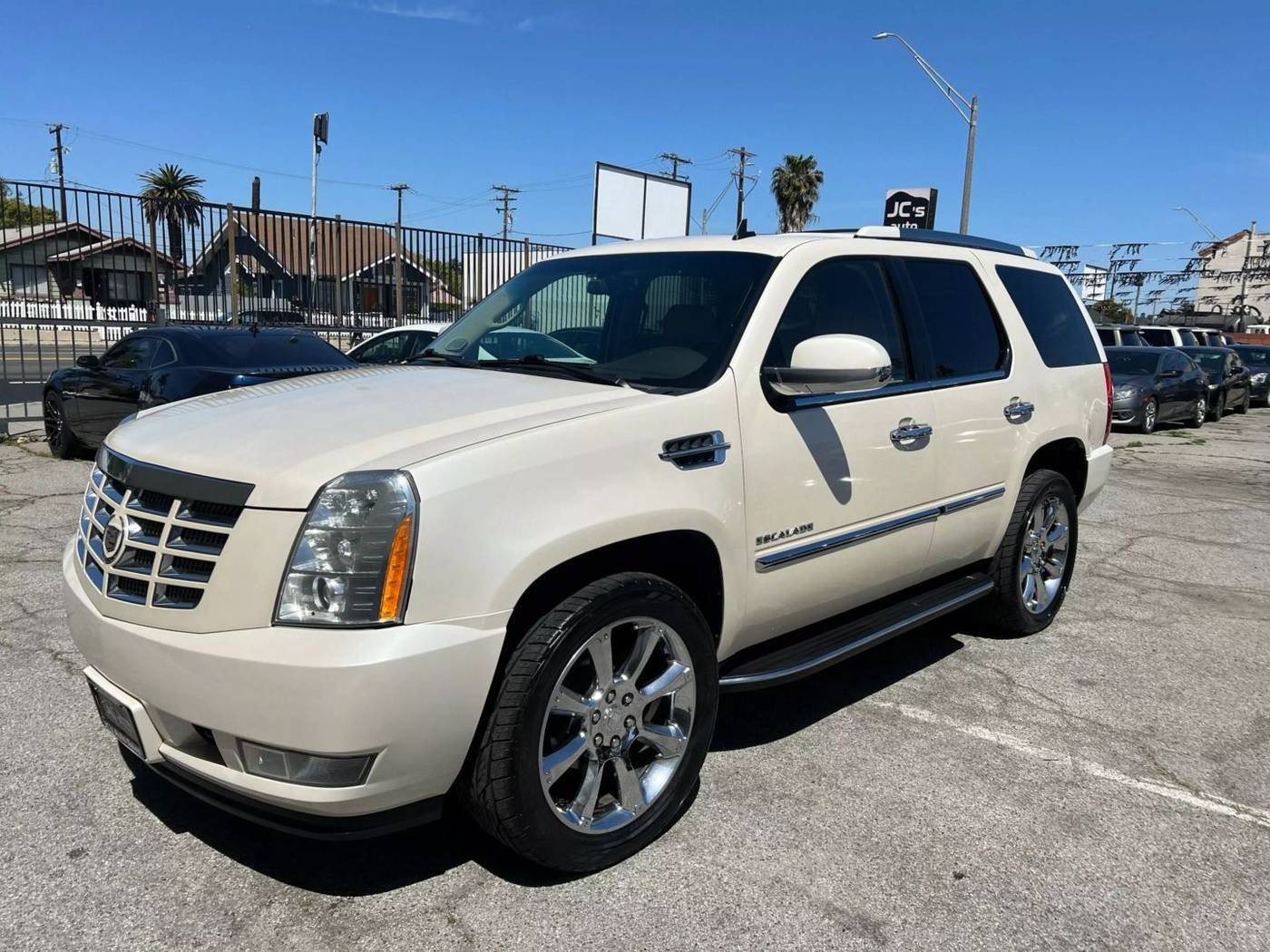 2012 Cadillac Escalade Luxury — SUV — 129,725 mi — Long Beach, CA